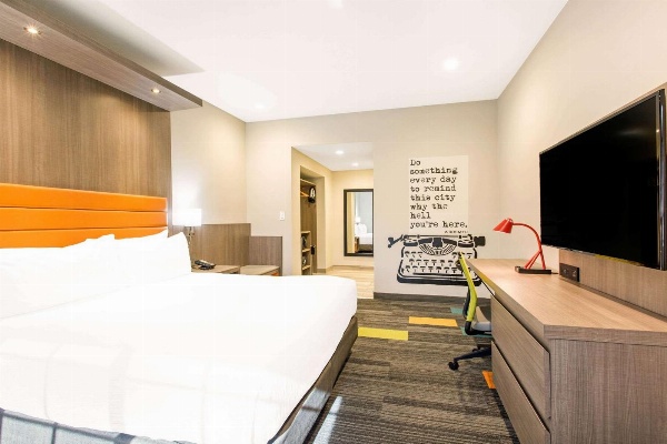 Rodeway Inn near Melrose Ave Main image